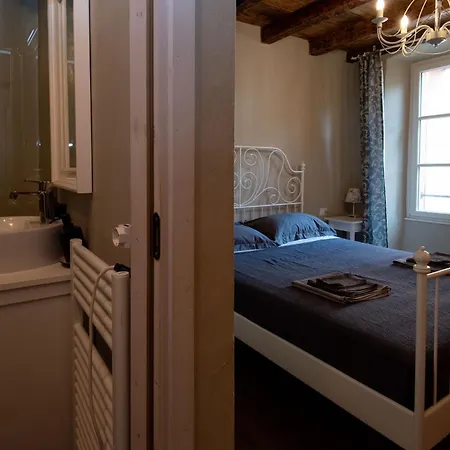 75 Mq For 5-6 P 100 M From The Apartment *