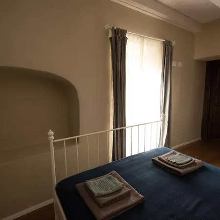 75 Mq For 5-6 P 100 M From The Apartment