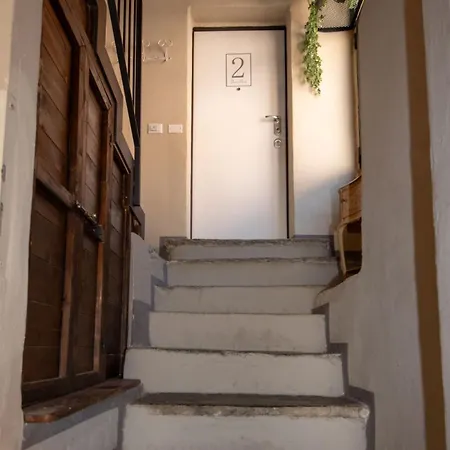 75 Mq For 5-6 P 100 M From The Apartment